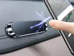 Snažni magnetski držač za mobitel u automobilu – samoljepljivi, crni